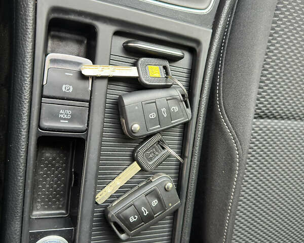 Сірий Фольксваген Гольф, об'ємом двигуна 1.4 л та пробігом 119 тис. км за 12900 $, фото 40 на Automoto.ua