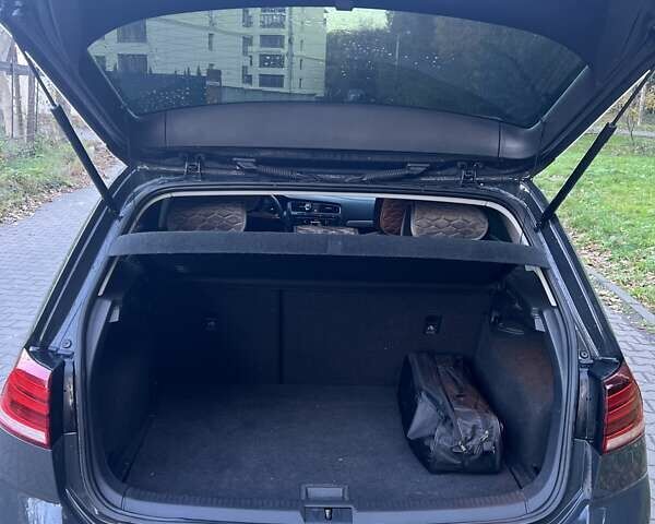 Фольксваген Гольф 2017 в Хмельницком на Automoto.ua Серый Фольксваген Гольф, объемом двигателя 1 л и пробегом 250 тыс. км за 12500 $, фото 6 на Automoto.ua