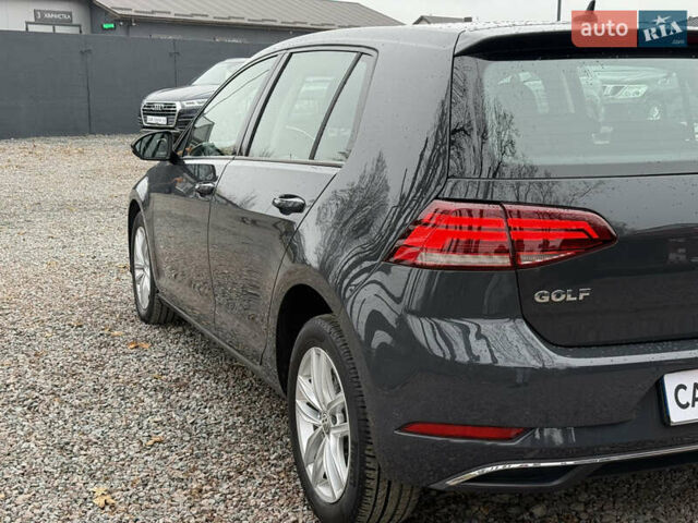 Серый Фольксваген Гольф, объемом двигателя 1.6 л и пробегом 234 тыс. км за 12300 $, фото 8 на Automoto.ua
