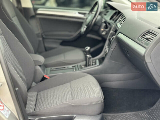 Сірий Фольксваген Гольф, об'ємом двигуна 1.4 л та пробігом 119 тис. км за 12900 $, фото 45 на Automoto.ua