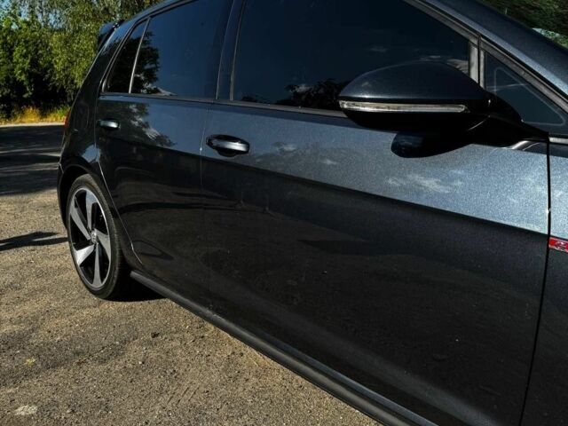 Серый Фольксваген Гольф, объемом двигателя 2 л и пробегом 99 тыс. км за 19999 $, фото 9 на Automoto.ua