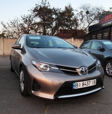 Серый Фольксваген Гольф, объемом двигателя 2 л и пробегом 100 тыс. км за 1000 $, фото 2 на Automoto.ua