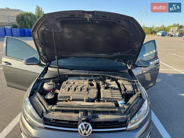 Фольксваген Гольф 2017 в Каменце-Подольском на Automoto.ua Серый Фольксваген Гольф, объемом двигателя 1.6 л и пробегом 201 тыс. км за 15300 $, фото 17 на Automoto.ua