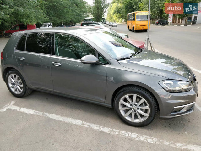 Серый Фольксваген Гольф, объемом двигателя 1.4 л и пробегом 90 тыс. км за 12500 $, фото 2 на Automoto.ua