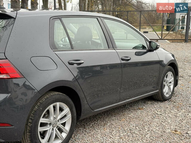 Серый Фольксваген Гольф, объемом двигателя 1.6 л и пробегом 234 тыс. км за 12300 $, фото 15 на Automoto.ua
