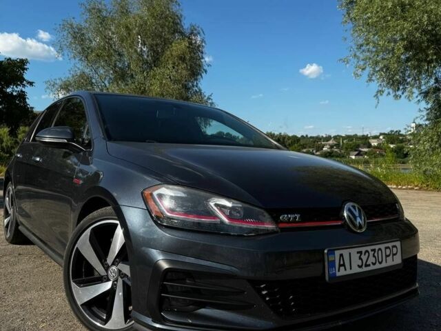 Серый Фольксваген Гольф, объемом двигателя 2 л и пробегом 99 тыс. км за 19999 $, фото 10 на Automoto.ua