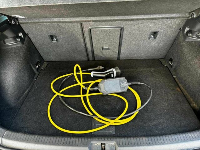 Серый Фольксваген Гольф, объемом двигателя 0 л и пробегом 104 тыс. км за 11200 $, фото 12 на Automoto.ua