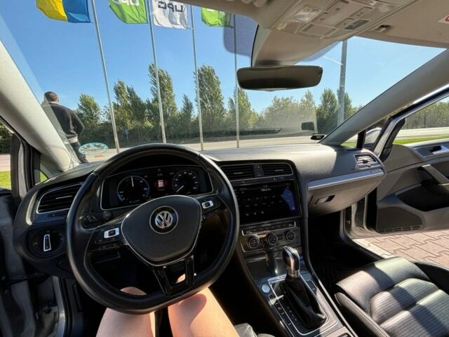 Серый Фольксваген Гольф, объемом двигателя 0 л и пробегом 94 тыс. км за 13700 $, фото 6 на Automoto.ua