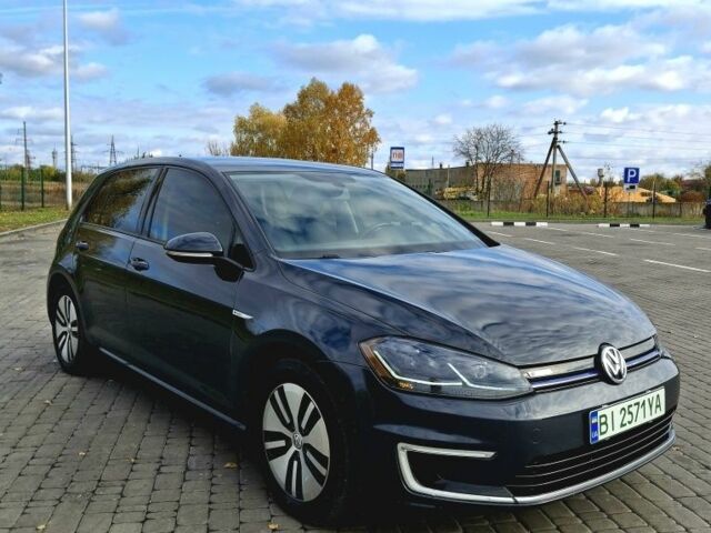 Серый Фольксваген Гольф, объемом двигателя 0 л и пробегом 112 тыс. км за 13300 $, фото 1 на Automoto.ua