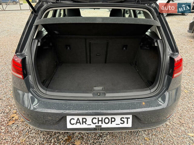 Серый Фольксваген Гольф, объемом двигателя 1.6 л и пробегом 234 тыс. км за 12300 $, фото 24 на Automoto.ua