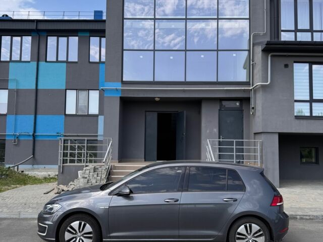 Серый Фольксваген Гольф, объемом двигателя 0 л и пробегом 125 тыс. км за 12200 $, фото 6 на Automoto.ua