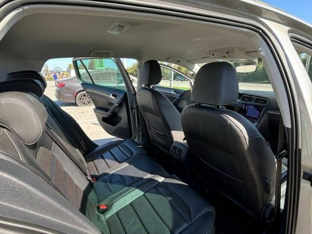 Серый Фольксваген Гольф, объемом двигателя 0 л и пробегом 94 тыс. км за 13700 $, фото 12 на Automoto.ua