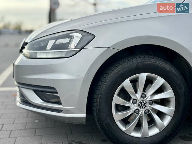 Серый Фольксваген Гольф, объемом двигателя 1.4 л и пробегом 119 тыс. км за 12900 $, фото 26 на Automoto.ua