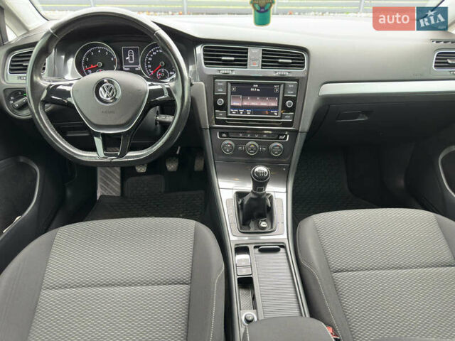 Серый Фольксваген Гольф, объемом двигателя 1.4 л и пробегом 119 тыс. км за 12900 $, фото 33 на Automoto.ua