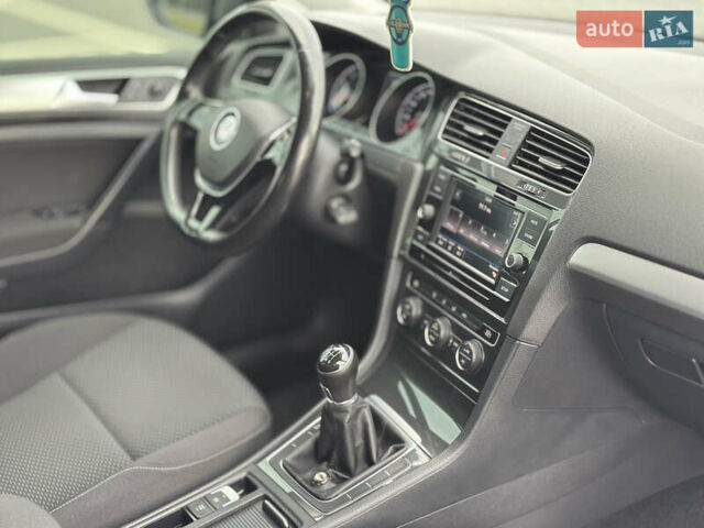 Серый Фольксваген Гольф, объемом двигателя 1.4 л и пробегом 119 тыс. км за 12900 $, фото 32 на Automoto.ua