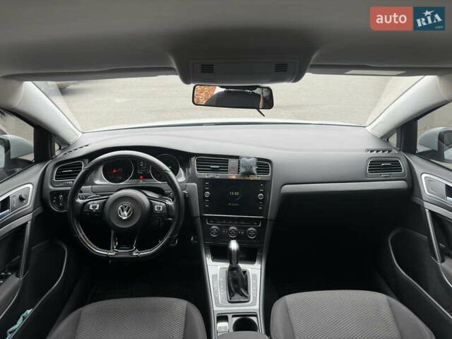 Серый Фольксваген Гольф, объемом двигателя 1.4 л и пробегом 174 тыс. км за 12800 $, фото 8 на Automoto.ua