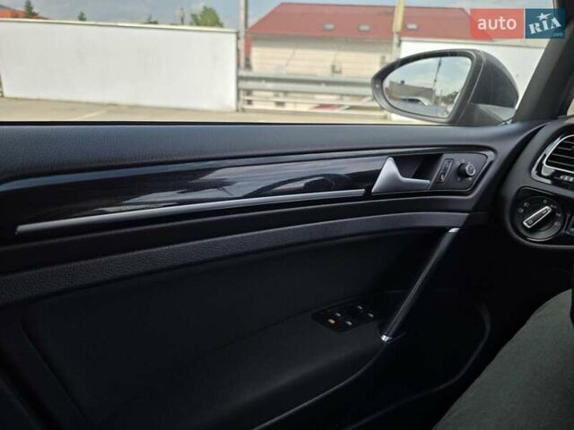 Фольксваген Гольф 2017 у Мукачеве на Automoto.ua Сірий Фольксваген Гольф, об'ємом двигуна 1.4 л та пробігом 189 тис. км за 17900 $, фото 6 на Automoto.ua