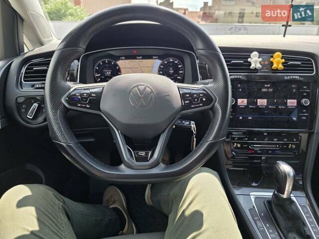 Фольксваген Гольф 2017 у Мукачеве на Automoto.ua Сірий Фольксваген Гольф, об'ємом двигуна 1.4 л та пробігом 189 тис. км за 17900 $, фото 30 на Automoto.ua