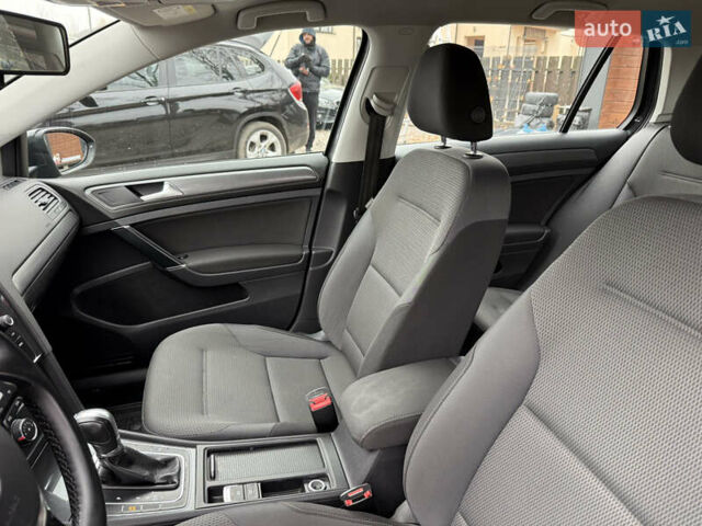 Серый Фольксваген Гольф, объемом двигателя 1.6 л и пробегом 234 тыс. км за 12300 $, фото 40 на Automoto.ua