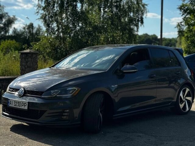 Серый Фольксваген Гольф, объемом двигателя 2 л и пробегом 99 тыс. км за 19999 $, фото 2 на Automoto.ua