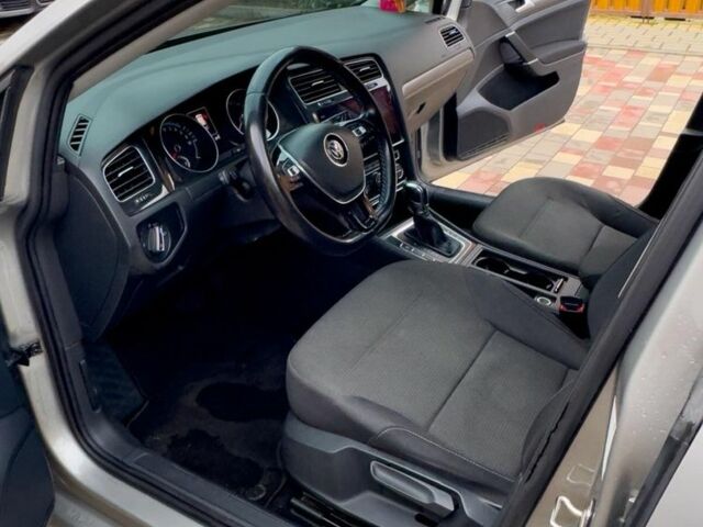 Серый Фольксваген Гольф, объемом двигателя 0 л и пробегом 180 тыс. км за 12000 $, фото 4 на Automoto.ua