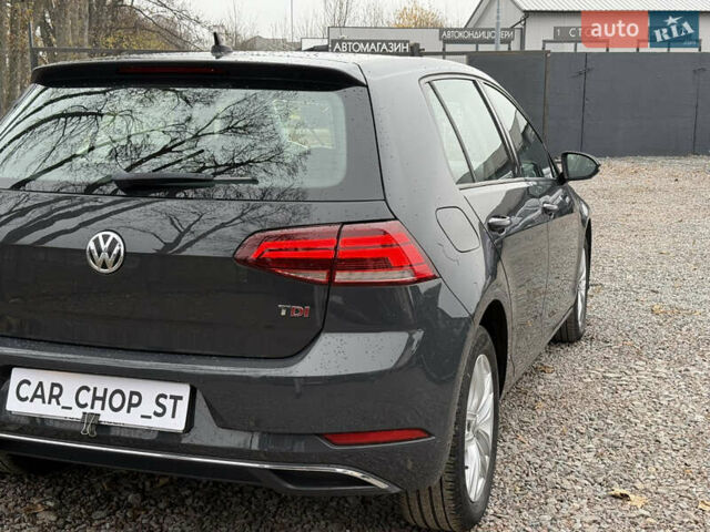Серый Фольксваген Гольф, объемом двигателя 1.6 л и пробегом 234 тыс. км за 12300 $, фото 12 на Automoto.ua