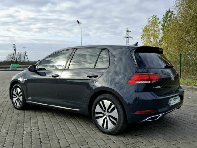 Серый Фольксваген Гольф, объемом двигателя 0 л и пробегом 112 тыс. км за 13300 $, фото 3 на Automoto.ua