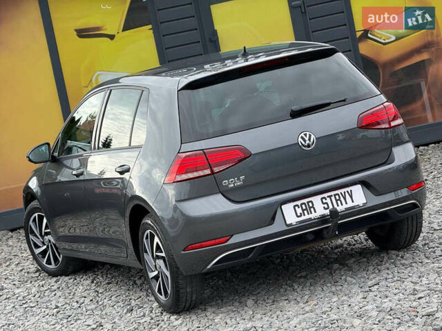 Серый Фольксваген Гольф, объемом двигателя 1.6 л и пробегом 234 тыс. км за 15300 $, фото 17 на Automoto.ua