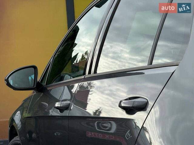 Серый Фольксваген Гольф, объемом двигателя 1.6 л и пробегом 234 тыс. км за 15900 $, фото 27 на Automoto.ua