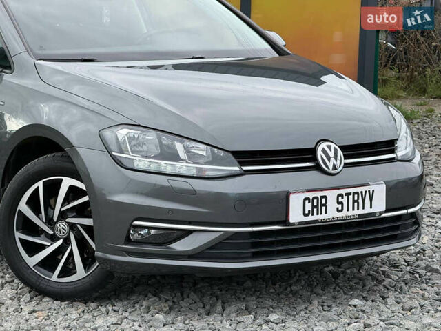 Серый Фольксваген Гольф, объемом двигателя 1.6 л и пробегом 234 тыс. км за 15900 $, фото 8 на Automoto.ua