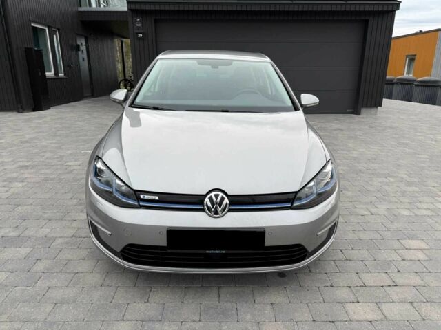 Серый Фольксваген Гольф, объемом двигателя 0 л и пробегом 101 тыс. км за 11000 $, фото 1 на Automoto.ua