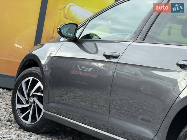 Серый Фольксваген Гольф, объемом двигателя 1.6 л и пробегом 234 тыс. км за 15300 $, фото 20 на Automoto.ua