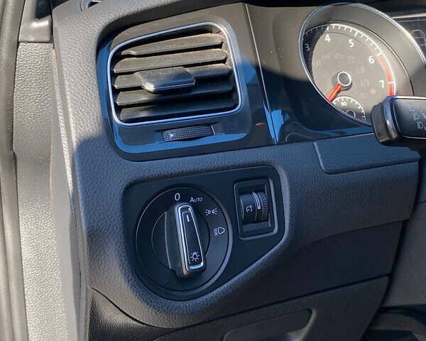 Сірий Фольксваген Гольф, об'ємом двигуна 1.8 л та пробігом 64 тис. км за 13999 $, фото 9 на Automoto.ua