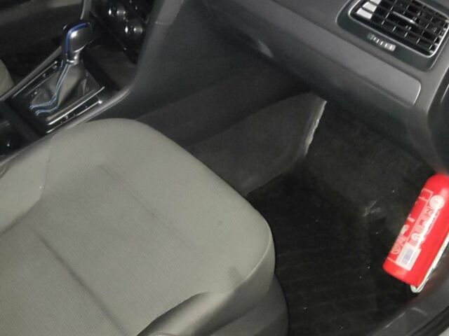 Сірий Фольксваген Гольф, об'ємом двигуна 0 л та пробігом 103 тис. км за 13000 $, фото 5 на Automoto.ua