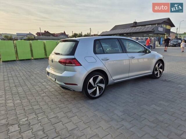 Серый Фольксваген Гольф, объемом двигателя 1.6 л и пробегом 290 тыс. км за 15000 $, фото 3 на Automoto.ua