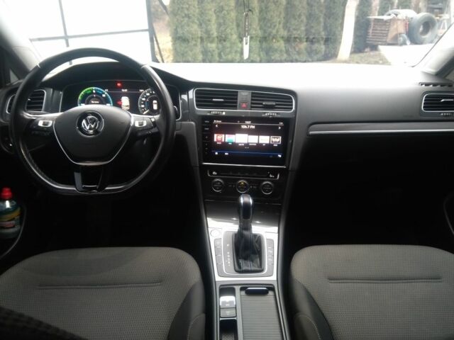 Фольксваген Гольф 2018 у Городке на Automoto.ua Сірий Фольксваген Гольф, об'ємом двигуна 0 л та пробігом 130 тис. км за 13000 $, фото 19 на Automoto.ua