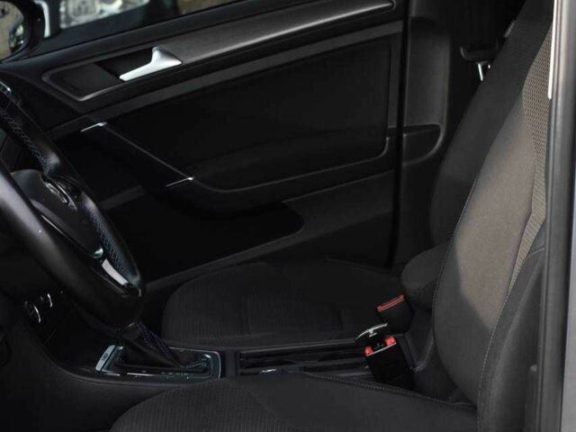 Серый Фольксваген Гольф, объемом двигателя 0 л и пробегом 141 тыс. км за 13200 $, фото 14 на Automoto.ua