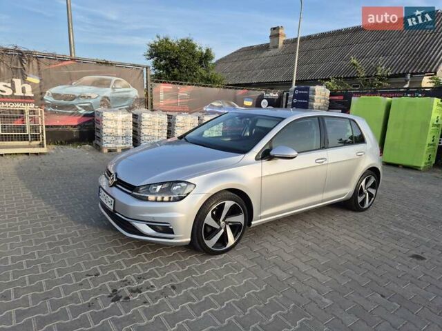 Серый Фольксваген Гольф, объемом двигателя 1.6 л и пробегом 290 тыс. км за 15000 $, фото 8 на Automoto.ua