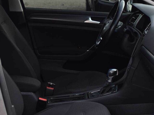 Серый Фольксваген Гольф, объемом двигателя 0 л и пробегом 141 тыс. км за 13200 $, фото 18 на Automoto.ua