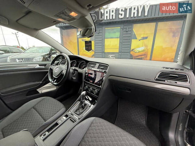 Серый Фольксваген Гольф, объемом двигателя 1.6 л и пробегом 234 тыс. км за 15900 $, фото 38 на Automoto.ua