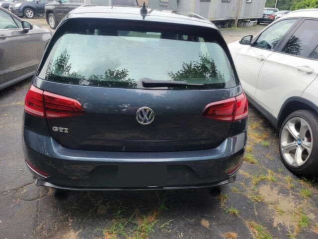 Сірий Фольксваген Гольф, об'ємом двигуна 2 л та пробігом 40 тис. км за 11000 $, фото 4 на Automoto.ua