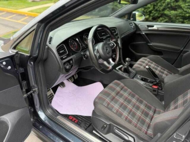 Сірий Фольксваген Гольф, об'ємом двигуна 2 л та пробігом 99 тис. км за 4100 $, фото 8 на Automoto.ua