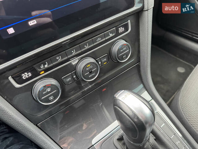 Серый Фольксваген Гольф, объемом двигателя 1.4 л и пробегом 204 тыс. км за 16990 $, фото 23 на Automoto.ua