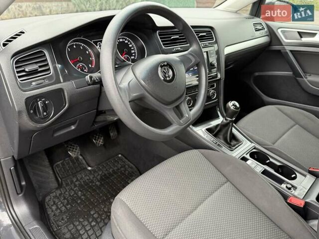 Серый Фольксваген Гольф, объемом двигателя 1 л и пробегом 230 тыс. км за 11300 $, фото 33 на Automoto.ua