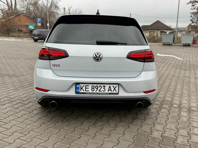 Серый Фольксваген Гольф, объемом двигателя 2 л и пробегом 80 тыс. км за 18900 $, фото 8 на Automoto.ua