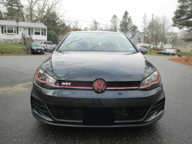 Серый Фольксваген Гольф, объемом двигателя 2 л и пробегом 40 тыс. км за 9250 $, фото 1 на Automoto.ua