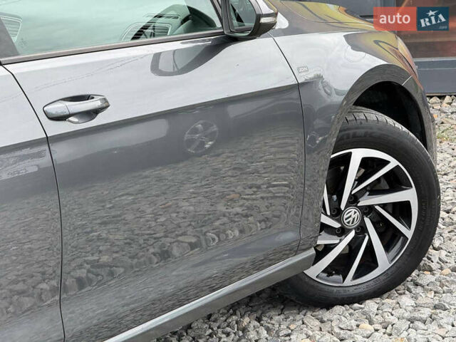 Серый Фольксваген Гольф, объемом двигателя 1.6 л и пробегом 234 тыс. км за 15300 $, фото 29 на Automoto.ua