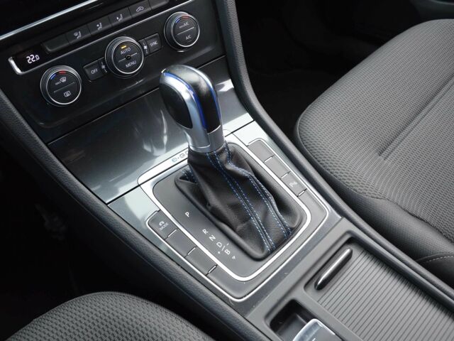 Серый Фольксваген Гольф, объемом двигателя 0 л и пробегом 43 тыс. км за 6800 $, фото 13 на Automoto.ua