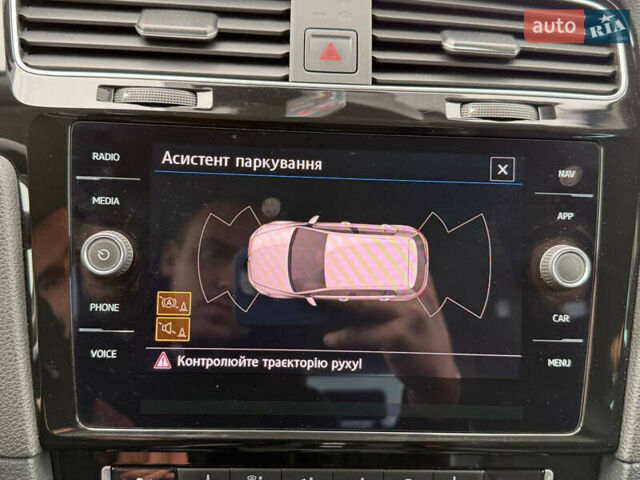 Серый Фольксваген Гольф, объемом двигателя 1.6 л и пробегом 234 тыс. км за 15900 $, фото 64 на Automoto.ua