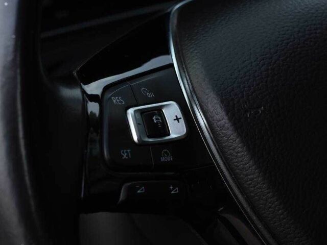 Серый Фольксваген Гольф, объемом двигателя 0 л и пробегом 141 тыс. км за 13200 $, фото 12 на Automoto.ua